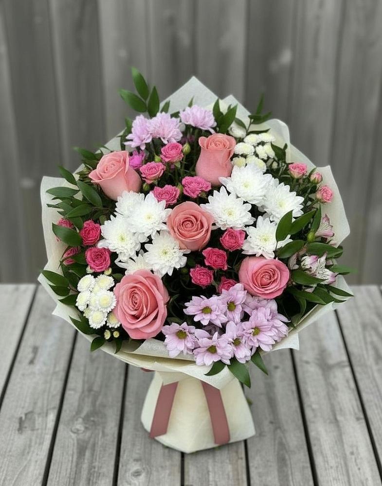 Букет цветов из: Альстромерии, Гвоздики, Розы и Хризантемы в Кара-Тюбе