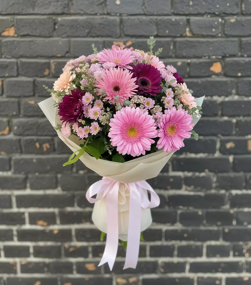 Букет цветов из: Герберы и Хризантемы в Кара-Тюбе