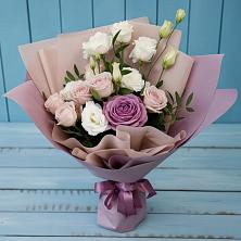 Букет цветов из:  Розы и Лизиантусы в Кара-Тюбе