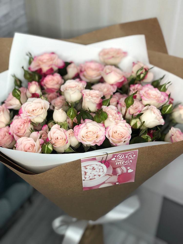 Букет цветов из: Розы в Кара-Тюбе