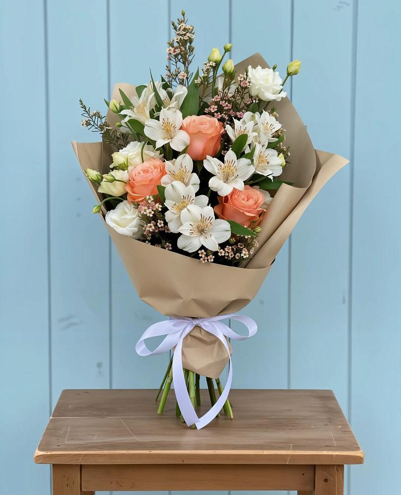 Букет цветов из: Альстромерии, Лизиантусы, Розы и Хризантемы в Кара-Тюбе