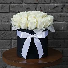 Цветочная композиция из Розы в шляпной коробке в Кара-Тюбе